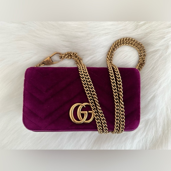 GUCCI - GG Marmont Super Mini Crossbody Fuchsia Pink Velvet Bag - Picture 1 of 15
